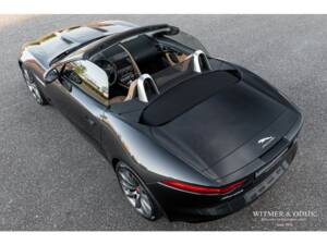 Image 25/37 de Jaguar F-Type S (2014)