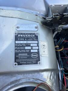 Bild 58/60 von Peugeot 504 V6 Coupe (1975)