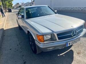 Image 59/77 of Mercedes-Benz 380 SEC (1982)