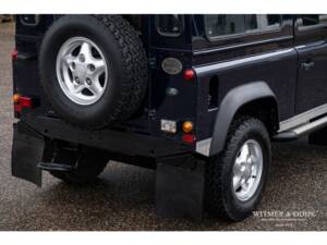 Image 23/27 of Land Rover Defender 90 (1998)