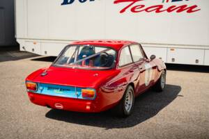 Imagen 11/81 de Alfa Romeo 1750 GT Veloce (1968)