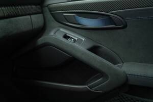Image 43/100 of Porsche 718 Cayman GT4 RS Weissach (2024)