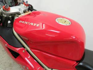 Bild 17/47 von Ducati 916 Strada (1994)