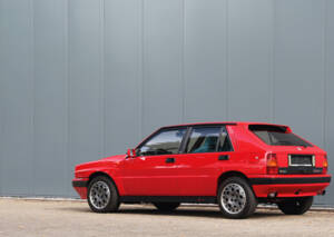 Image 17/41 of Lancia Delta HF Integrale (1989)