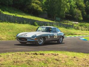 Image 1/21 of Jaguar E-Type 3.8 (1961)