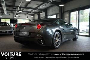 Imagen 5/39 de Ferrari California (2010)