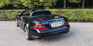 Image 11/45 of Mercedes-Benz SL 350 (2010)
