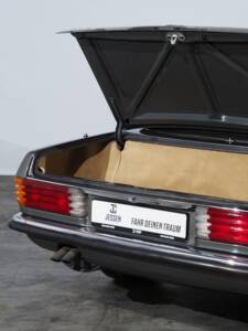 Immagine 27/51 di Mercedes-Benz 280 SL (1985)