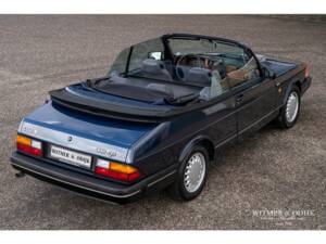 Image 12/32 of Saab 900 Turbo (1992)