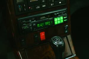 Image 43/50 of Mercedes-Benz SL 320 (1995)