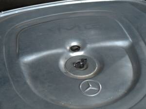 Bild 17/44 von Mercedes-Benz 560 SEC 6.0 AMG (1990)
