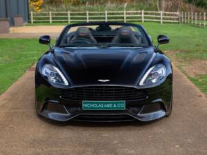 Immagine 12/72 di Aston Martin Vanquish Volante (2016)