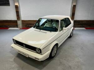 Immagine 4/68 di Volkswagen Golf III GTI 2.0 (1993)