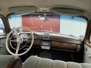 Image 7/8 of Mercedes-Benz 220 S (1957)