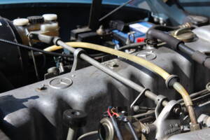 Image 57/83 of Mercedes-Benz 280 SL (1970)
