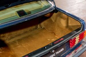 Bild 42/42 von Mercedes-Benz 560 SEC (1991)