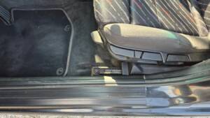 Image 35/49 of BMW 318is "Class II" (1994)