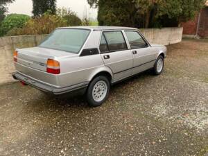 Bild 7/8 von Alfa Romeo Giulietta 1.6 (1982)