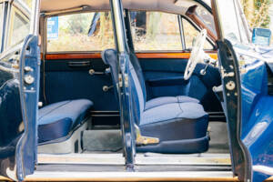 Immagine 138/199 di BMW 502 - 3,2 Litre (1961)