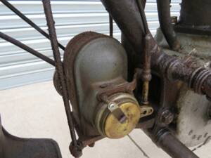 Image 17/47 of Triumph Model H (1919)