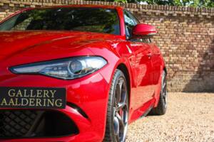Bild 27/50 von Alfa Romeo Giulia Quadrifoglio (2017)