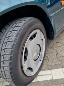 Afbeelding 32/38 van Mercedes-Benz E 200 (1995)