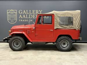 Immagine 16/50 di Toyota Land Cruiser FJ 40 (1975)