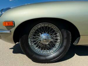 Imagen 21/21 de Jaguar E-Type (2+2) (1969)