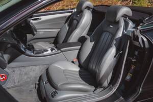 Afbeelding 24/29 van Mercedes-Benz SL 55 AMG (2004)