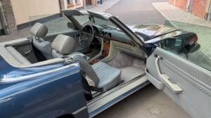 Image 71/88 of Mercedes-Benz 380 SL (1984)