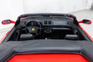Image 17/50 of Ferrari F 355 Spider (1999)