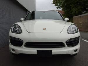 Bild 7/99 von Porsche Cayenne S (2010)