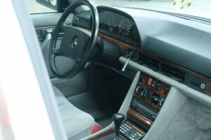 Bild 28/50 von Mercedes-Benz 500 SE (1990)
