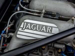 Image 20/60 of Jaguar XJ 220 (1992)