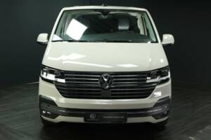 Image 8/50 of Volkswagen T6 Multivan 2.0 TDI (2020)