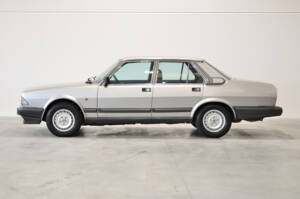 Image 8/40 of Alfa Romeo Alfa 6 - 2.0 (1986)
