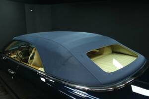 Image 41/49 de Bentley Azure (2006)