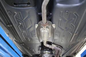 Image 21/27 of Mercedes-Benz 190 E (1987)