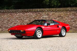 Image 17/50 de Ferrari 308 GTSi (1981)