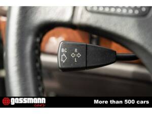 Image 13/15 of BMW 750iL (1989)