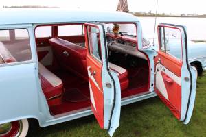 Image 29/37 of Pontiac Chieftain (1956)