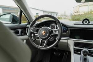 Bild 6/11 von Porsche Panamera GTS (2018)
