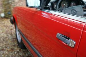 Bild 37/50 von Mercedes-Benz 500 SL (1983)