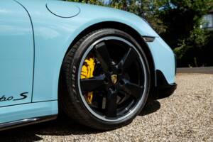 Image 20/48 of Porsche 911 Turbo S Exclusive (2017)