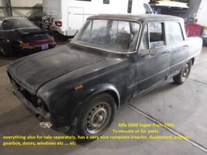 Image 18/40 of Alfa Romeo Giulia Nuova Super 1600 (1977)