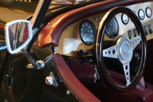 Imagen 22/24 de Morgan Plus 8 Inj. (1990)