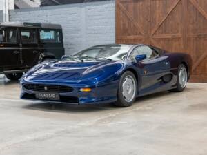 Immagine 5/46 di Jaguar XJ 220 (1993)