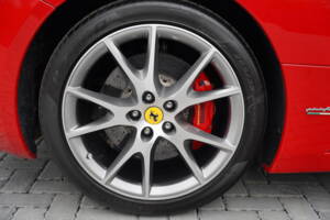 Image 45/50 of Ferrari California (2010)
