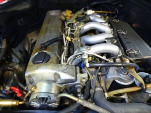 Imagen 70/72 de Mercedes-Benz 250 TD (1991)