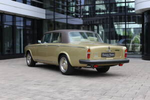 Image 7/37 de Rolls-Royce Silver Shadow II (1978)